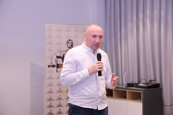 Вопросы пока что можно решить в Ереване – Андраник Теванян